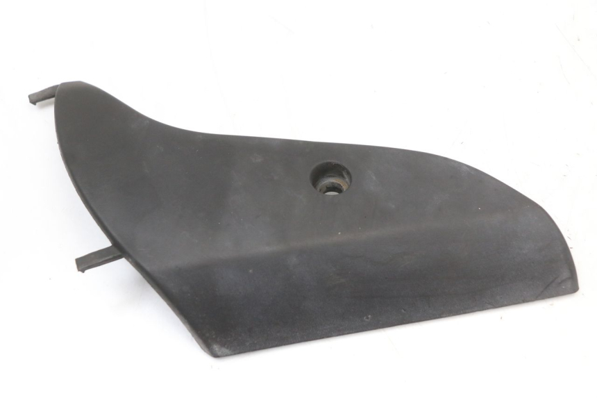 photo de JUNTA CARENAJE DELANTERO INF. PIAGGIO VESPA S 2T 50 (2007 - 2014) - Detalle de la pieza