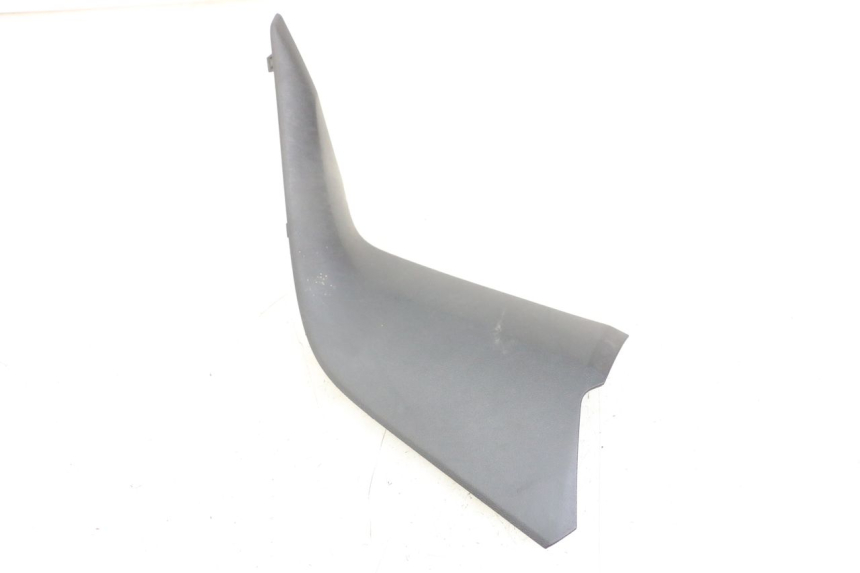 photo de JUNTA DE CARENAJE DELANTERO INF. YAMAHA XMAX X-MAX ABS 125 (2017 - 2020) - Recambio usado revisado