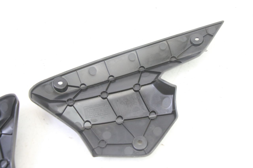 photo de UNIóN CARENADO DELANTERO PEUGEOT KISBEE 4T 50 (2018 - 2022) - Estado de la superficie y material