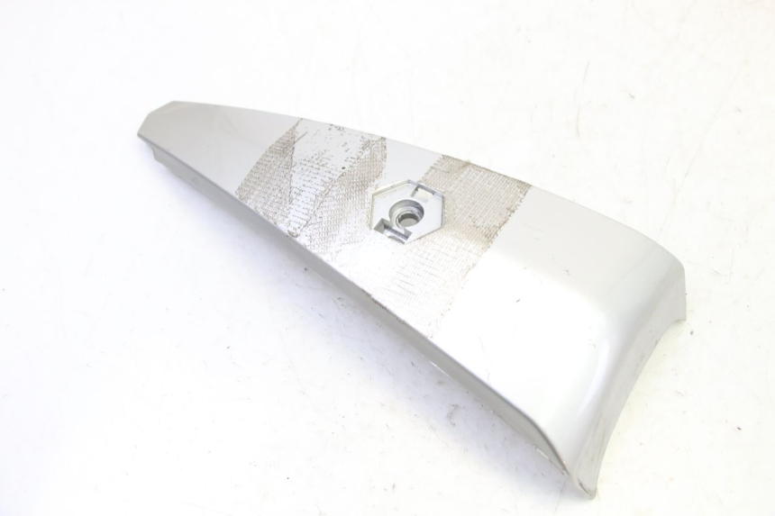 photo de CARENADO FRONTAL CONEXION PIAGGIO LIBERTY 4T 50 (2009 - 2015) - Primer plano técnico