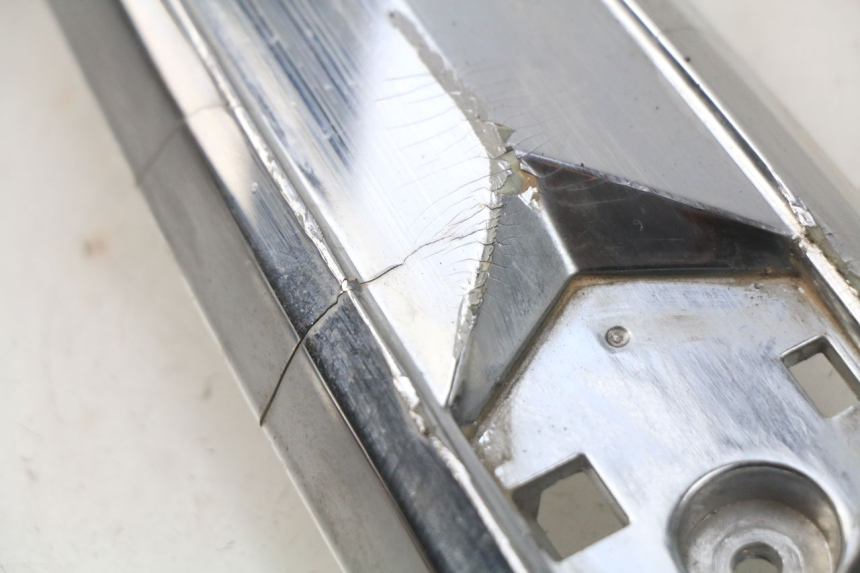 photo de JUNTA DE CARENAJE DELANTERO PIAGGIO LIBERTY IGET 4T 50 (2015 - 2020) - Otra perspectiva