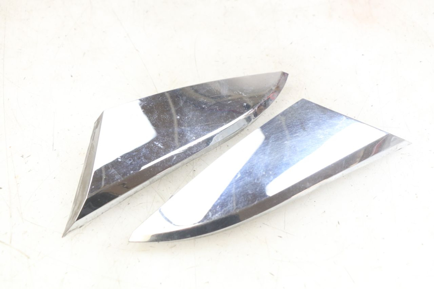 photo de JUNTA DE CARENAJE DELANTERO SYM MIO 50 (2011 - 2017) - Vista principal