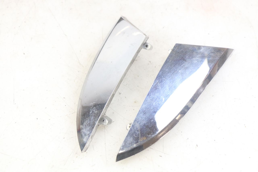 photo de JUNTA DE CARENAJE DELANTERO SYM MIO 50 (2011 - 2017) - Detalle de la pieza