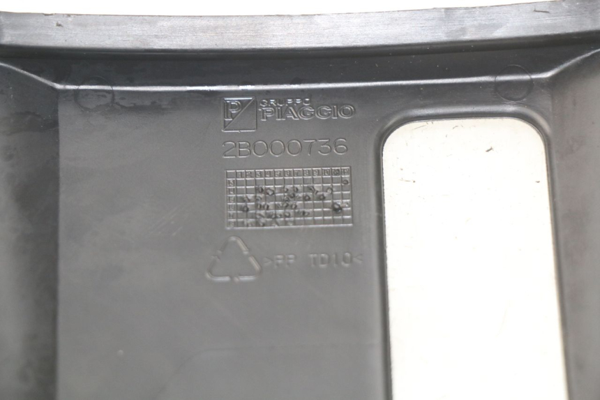 photo de CARENADO FRONTAL CONEXION PIAGGIO MP3 HPE 500 (2019 - 2022) - Detalle de la pieza