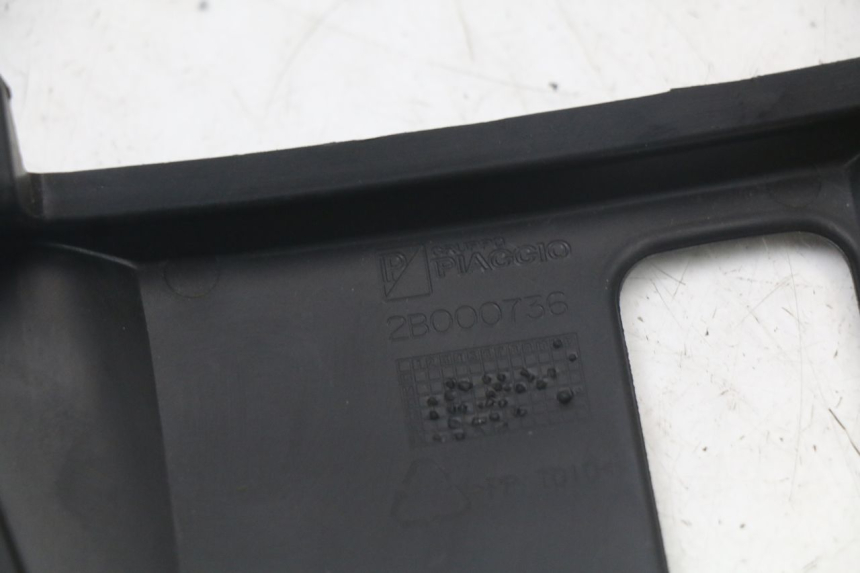 photo de CARENADO FRONTAL CONEXION PIAGGIO MP3 HPE 350 (2018 - 2020) - Otra perspectiva