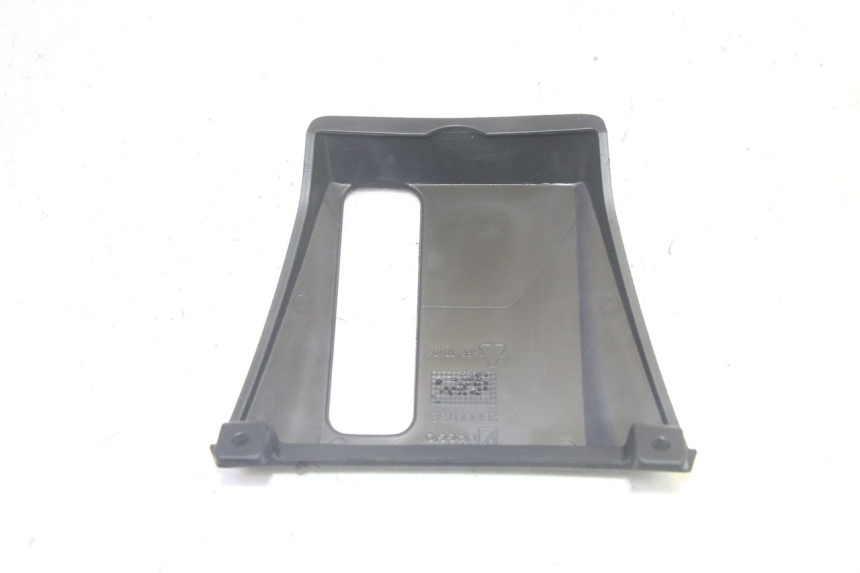 photo de CARENADO FRONTAL CONEXION PIAGGIO MP3 HPE 350 (2018 - 2020) - Otra perspectiva