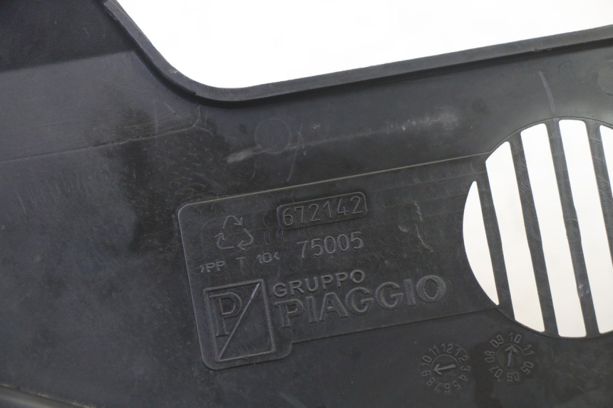 photo de CARENADO FRONTAL CONEXION PIAGGIO MP3 500 (2011 - 2015) - Vista general del producto