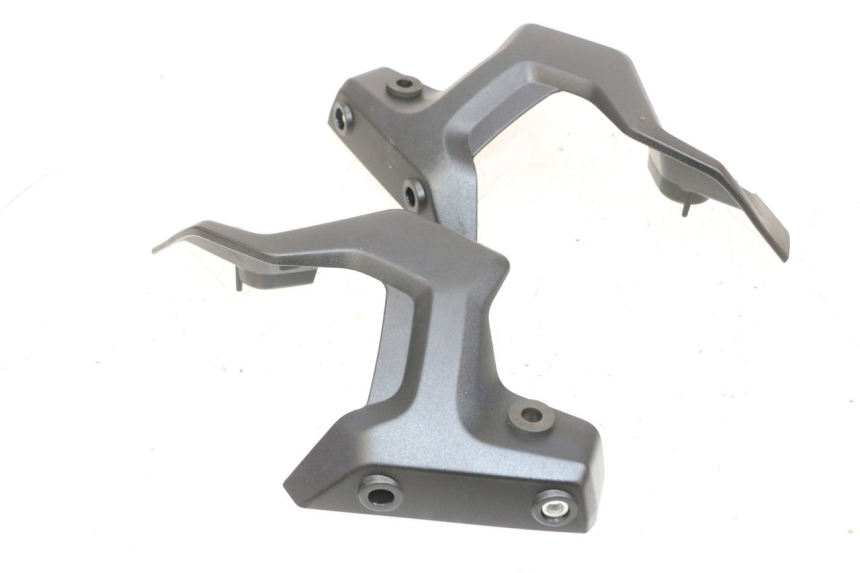 photo de CARENADO FRONTAL CONEXION YAMAHA MT-07 MT07 ABS 700 (2018 - 2020) - Primer plano técnico