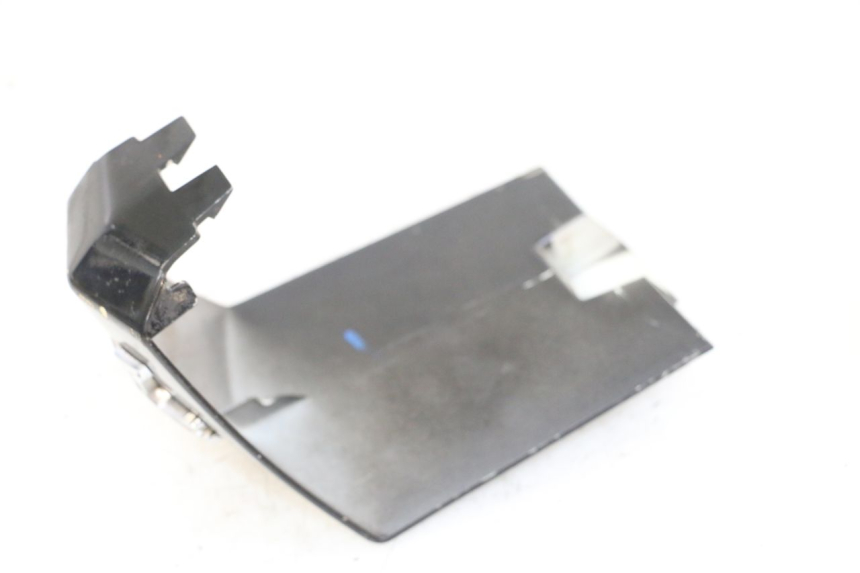 photo de JUNTA DE CARENAJE DELANTERO PEUGEOT CITYSTAR 2T 50 (2018 - 2021) - Zoom estado de uso