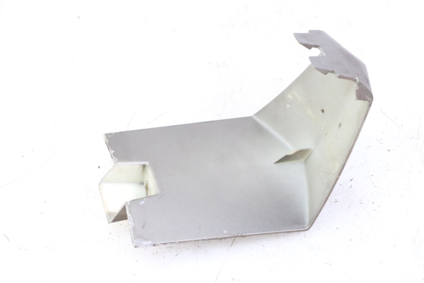 photo de JUNTA DE CARENAJE DELANTERO PEUGEOT CITYSTAR 50 (2013 - 2017) - Zoom estado de uso