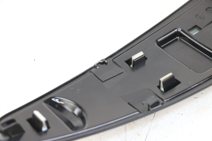 photo de CARENADO FRONTAL CONEXION PIAGGIO LIBERTY IGET 4T 50 (2021 - 2025) - Detalle de la pieza