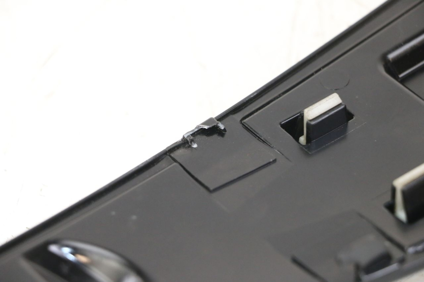 photo de CARENADO FRONTAL CONEXION PIAGGIO LIBERTY IGET 4T 50 (2021 - 2025) - Zoom estado de uso