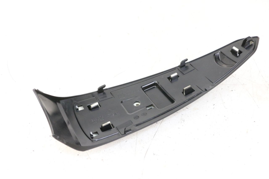 photo de CARENADO FRONTAL CONEXION PIAGGIO LIBERTY IGET 4T 50 (2021 - 2025) - Primer plano técnico