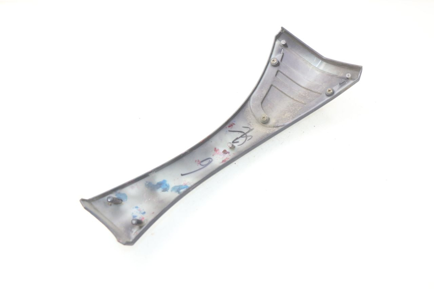 photo de CARENADO FRONTAL CONEXION TURBHO RP 50 (2018 - 2022) - Primer plano técnico