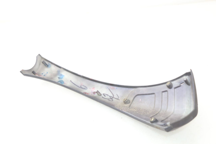 photo de CARENADO FRONTAL CONEXION TURBHO RP 50 (2018 - 2022) - Vista general del producto