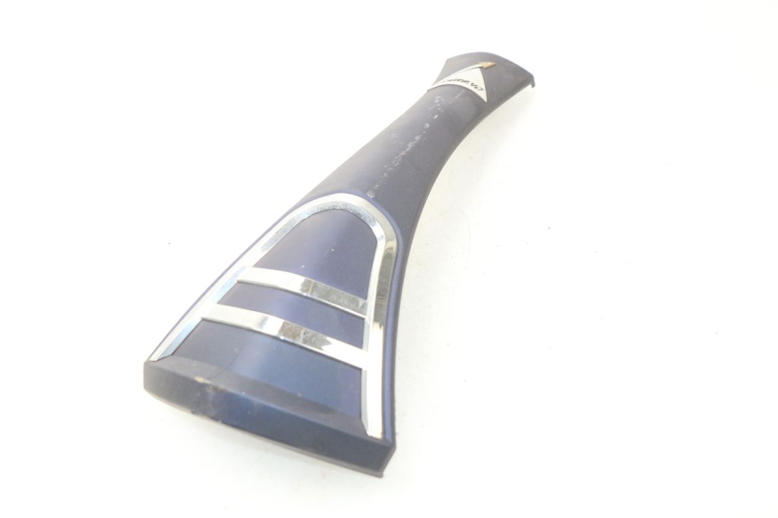 photo de CARENADO FRONTAL CONEXION TURBHO RP 50 (2018 - 2022) - Estado de la superficie y material