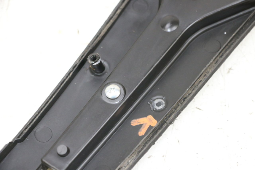 photo de CARENADO FRONTAL CONEXION JM MOTORS SANTANA 50 (2014 - 2023) - Detalle de la pieza