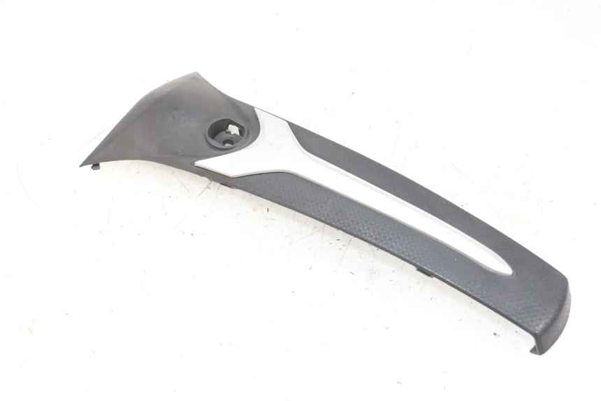 photo de CARENADO FRONTAL CONEXION JM MOTORS SANTANA 50 (2014 - 2023) - Estado de la superficie y material