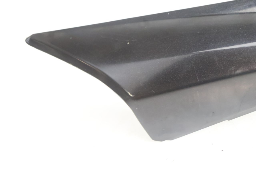 photo de CARENADO FRONTAL CONEXION PEUGEOT SATELIS 125 (2006 - 2009) - Marcados y referencias originales