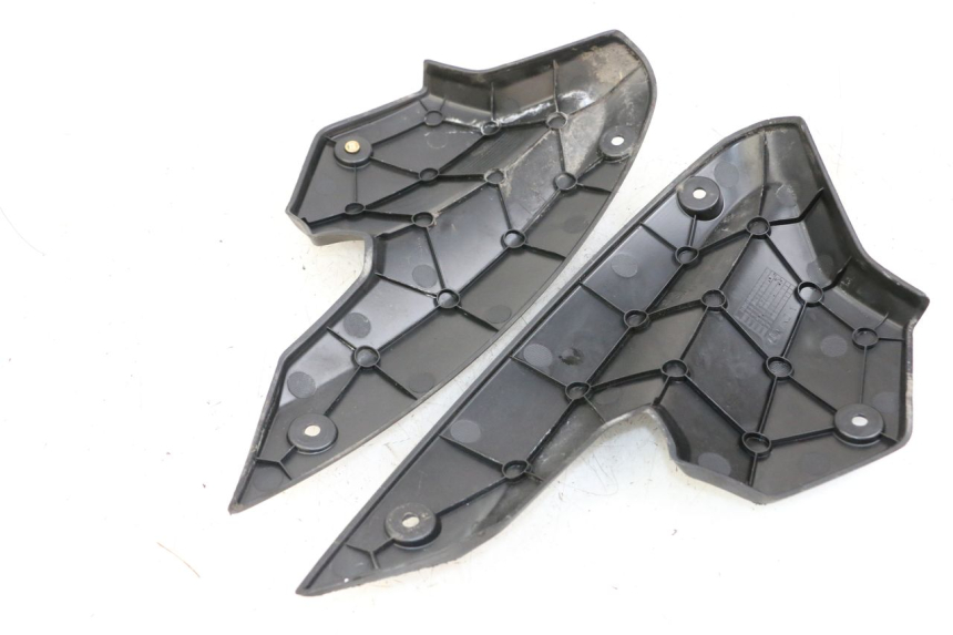 photo de CARENADO FRONTAL CONEXION PEUGEOT STREETZONE 2T 50 (2014 - 2019) - Zoom estado de uso