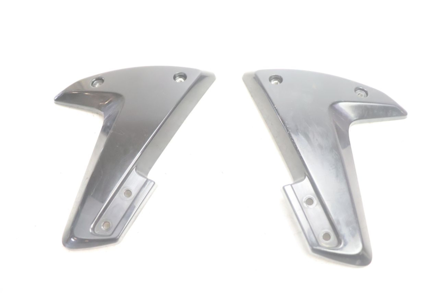 photo de CARENADO FRONTAL CONEXION PEUGEOT STREETZONE NAKED 2T 50 (2014 - 2018) - Detalle de la pieza