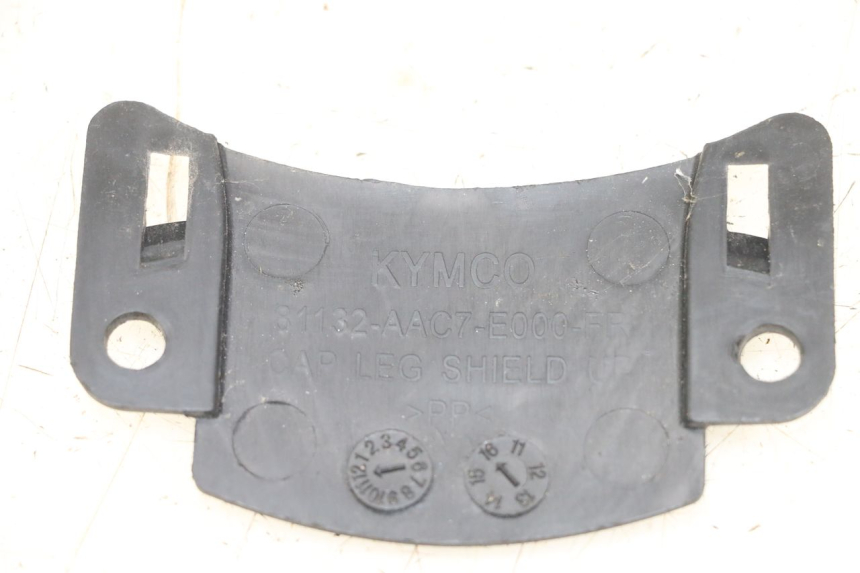 photo de JUNTA CARENAJE DELANTERO SUP. KYMCO AGILITY 4T 50 (2018 - 2022) - Detalle de la pieza