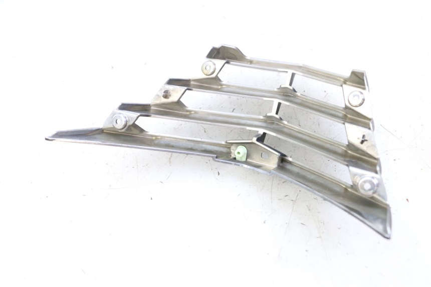 photo de JUNTA CARENAJE DELANTERO SUP. PEUGEOT CITYSTAR 50 (2013 - 2017) - Primer plano técnico