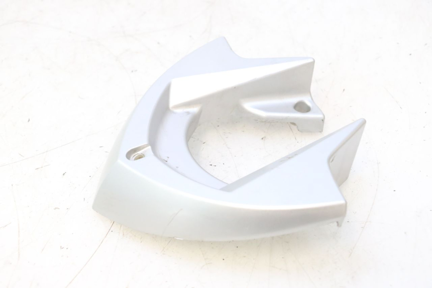 photo de CARENADO DELANTERO CONEXION KEEWAY F-ACT NAKED 50 (2009 - 2014) - Primer plano técnico
