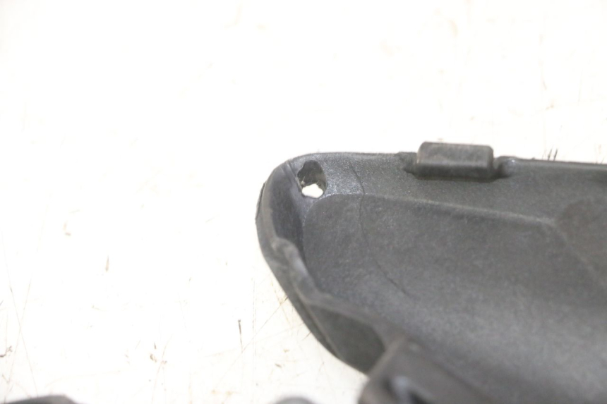 photo de CARENADO DELANTERO CONEXION PIAGGIO IE MP3 YOURBAN 300 (2011 - 2016) - Otra perspectiva