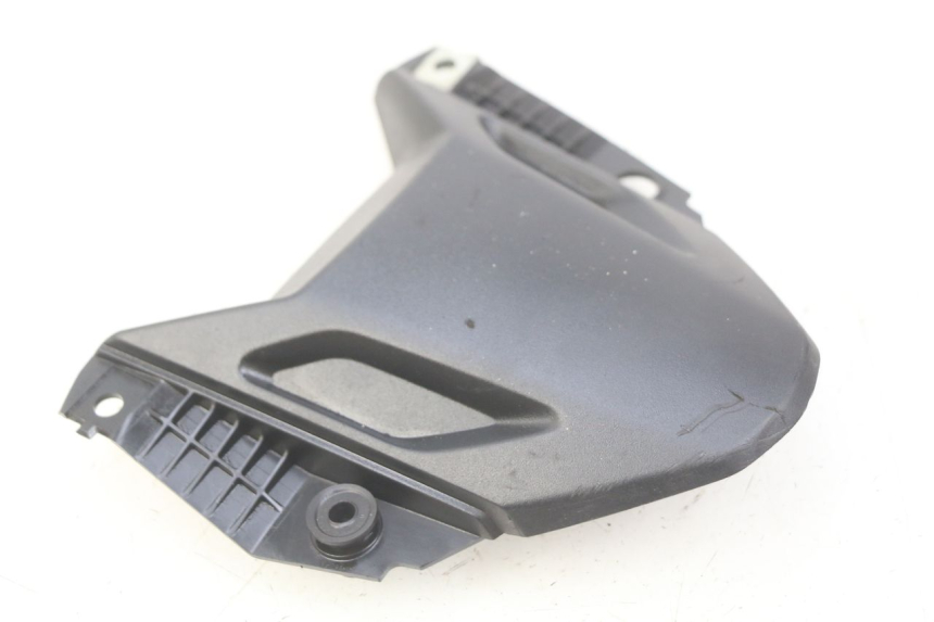 photo de JUNTA CARENAJE DELANTERO SUP. YAMAHA MT-07 MT07 700 (2018 - 2020) - Detalle de la pieza