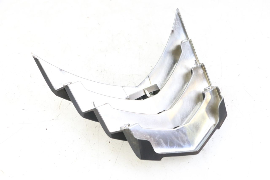 photo de JUNTA CARENAJE DELANTERO SUP. PEUGEOT CITYSTAR 50 (2013 - 2017) - Detalle de la pieza