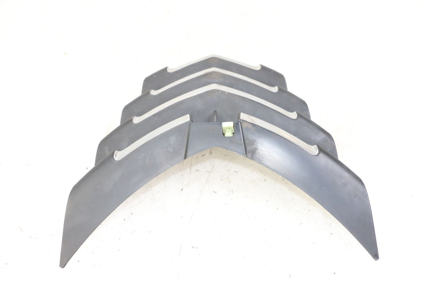 photo de JUNTA CARENAJE DELANTERO SUP. PEUGEOT CITYSTAR 50 (2013 - 2017) - Otra perspectiva