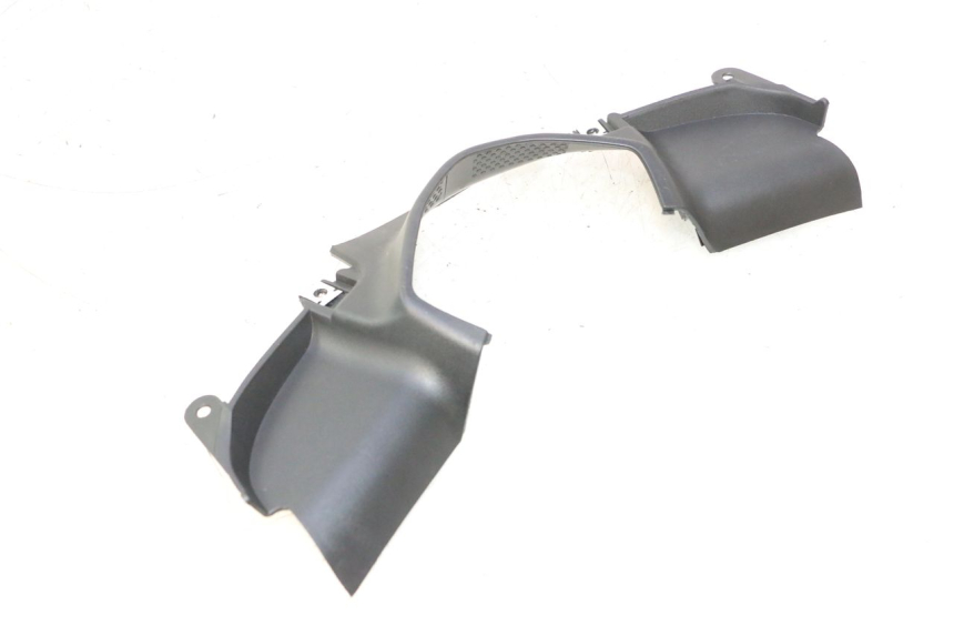 photo de CARENADO DELANTERO CONEXION JM MOTORS R-MAX TECH 50 (2024 - 2026) - Primer plano técnico
