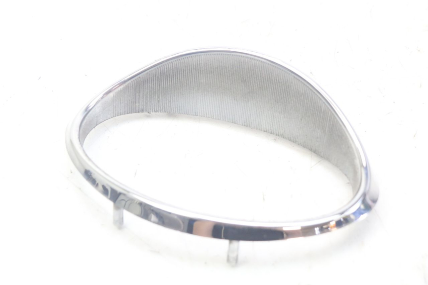 photo de JUNTA CARENAJE DELANTERO SUP. APRILIA SCARABEO 100 (2003 - 2012) - Zoom estado de uso