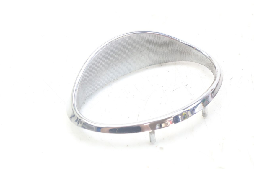 photo de JUNTA CARENAJE DELANTERO SUP. APRILIA SCARABEO 100 (2003 - 2012) - Otra perspectiva