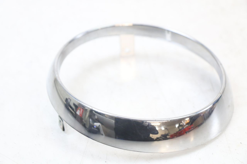 photo de CARENADO DELANTERO CONEXION PIAGGIO VESPA PRIMAVERA 4T 50 (2021 - 2024) - Detalle de la pieza