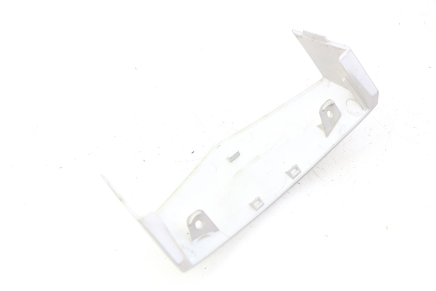 photo de JUNTA CARENAJE DELANTERO SUP. PEUGEOT VIVACITY NEW 4T 50 (2008 - 2017) - Detalle de la pieza