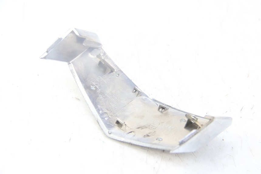 photo de JUNTA CARENAJE DELANTERO SUP. PEUGEOT VIVACITY NEW 4T 50 (2008 - 2017) - Otra perspectiva