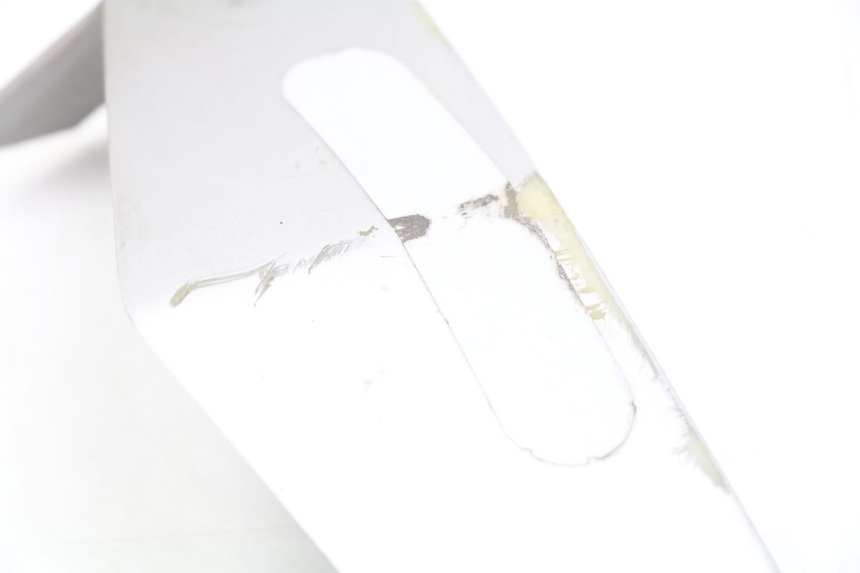 photo de CARENADO DELANTERO CONEXION PEUGEOT VIVACITY 125 (2010 - 2017) - Primer plano técnico