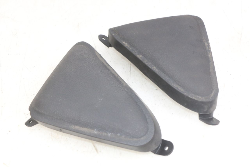 photo de JUNTA CARENAJE DELANTERO SUP. YAMAHA X-MAX XMAX 125 (2010 - 2013) - Otra perspectiva