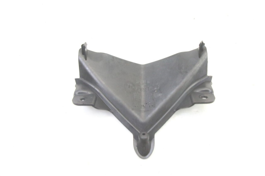 photo de JUNTA CARENAJE DELANTERO SUP. YAMAHA X-MAX XMAX 125 (2010 - 2013) - Zoom estado de uso