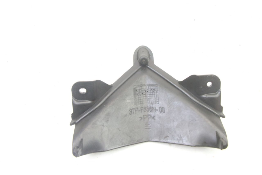 photo de JUNTA CARENAJE DELANTERO SUP. YAMAHA X-MAX XMAX 125 (2010 - 2013) - Otra perspectiva