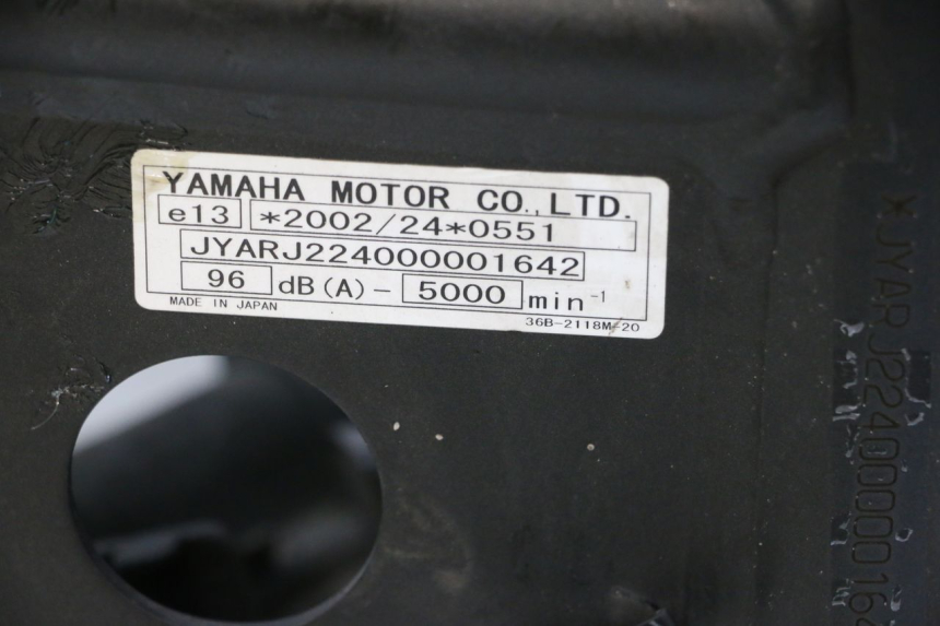 photo de CARENADO FRONTAL CONEXION SUZUKI SV S 650 (2003 - 2009) - Primer plano técnico