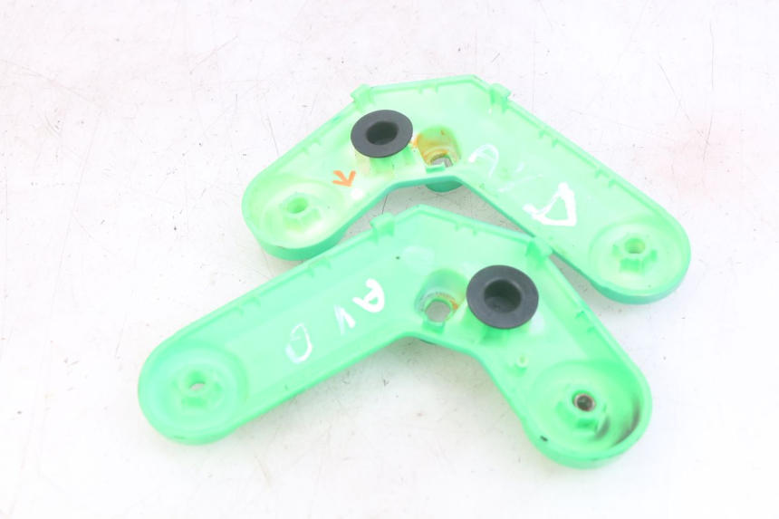 photo de JUNTA DE CARENAJE DELANTERO MOTRAC URBAN 4T 50 (2016 - 2024) - Zoom estado de uso