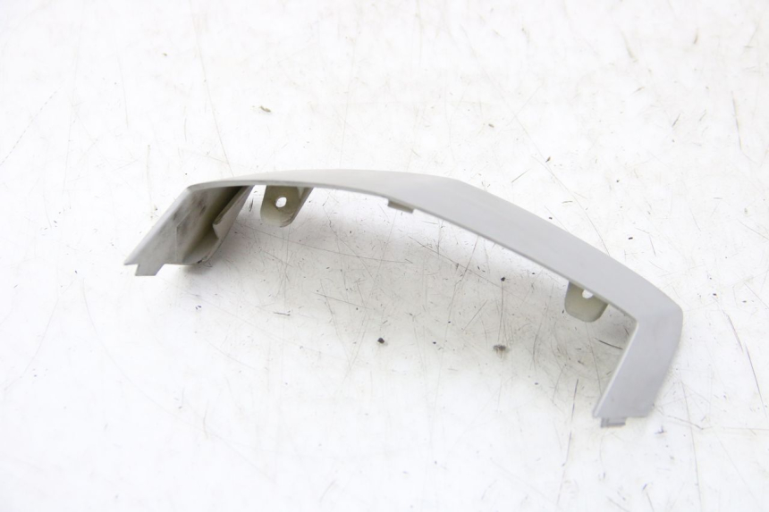 photo de JUNTA DE CARENAJE DELANTERO PEUGEOT VIVACITY NEW 2T 50 (2008 - 2017) - Otra perspectiva