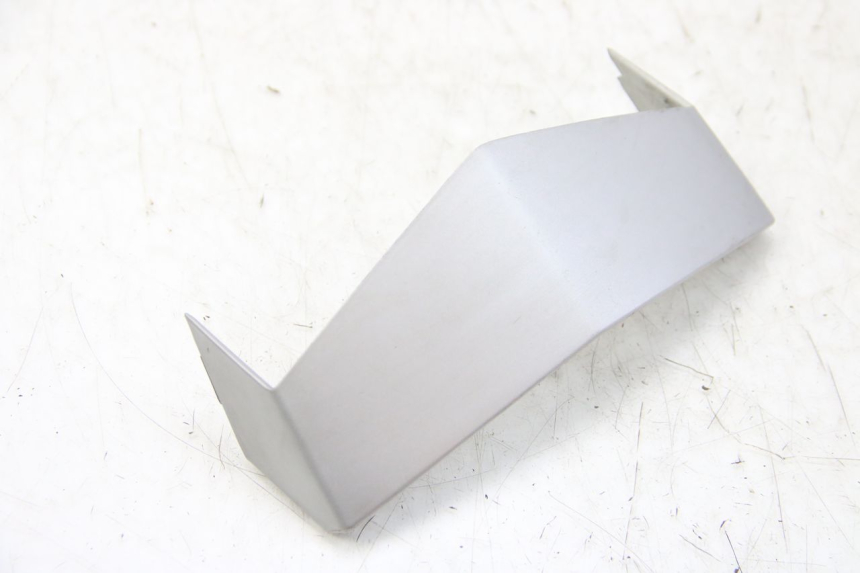 photo de JUNTA DE CARENAJE DELANTERO PEUGEOT VIVACITY NEW 2T 50 (2008 - 2017) - Primer plano técnico