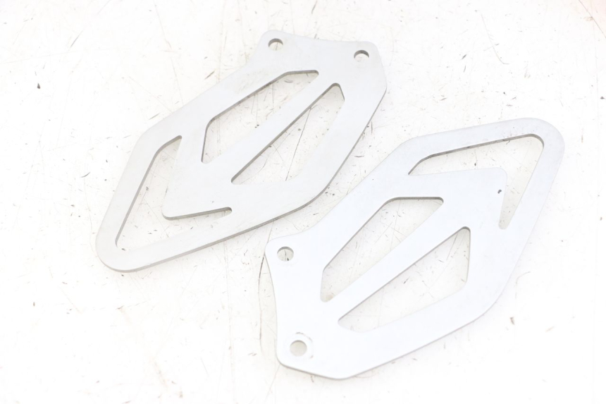 photo de TAPA REPOSAPIES CONEXION BMW S RR ABS S1000RR 1000 (2015 - 2018) - Vista principal