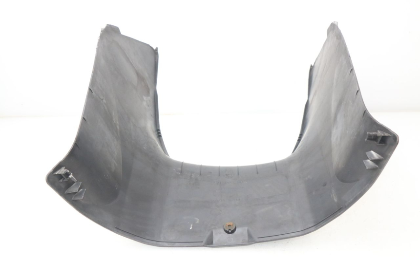 photo de TAPA REPOSAPIES CONEXION SUZUKI BURGMAN 650 (2002 - 2004) - Detalle de la pieza