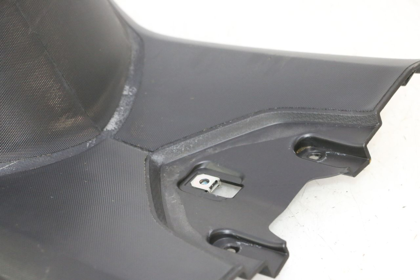 photo de TAPA REPOSAPIES CONEXION BMW C SPORT 650 (2015 - 2021) - Características distintivas