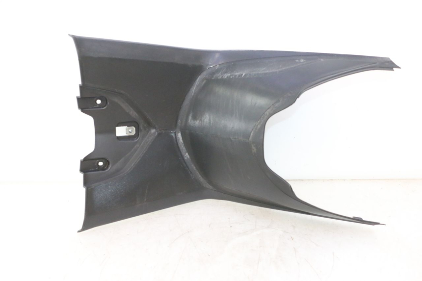 photo de TAPA REPOSAPIES CONEXION BMW C SPORT 650 (2015 - 2021) - Detalles de los puntos de fijación